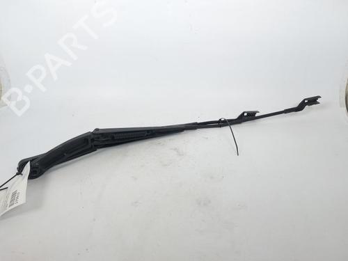 Used Front windshield wiper arm VW POLO VI (AW1, BZ1, AE1) 1.0 TSI (116 hp) 17203065