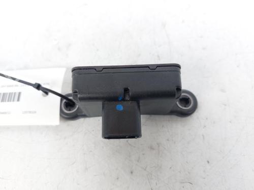 Used Electronic module CHEVROLET CRUZE (J300) 1.8 (141 hp) 15165949