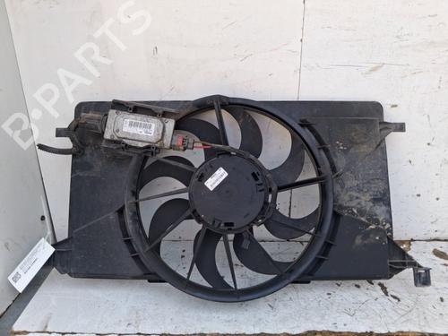 Used Radiator fan Radiator fan 38042751 38042751