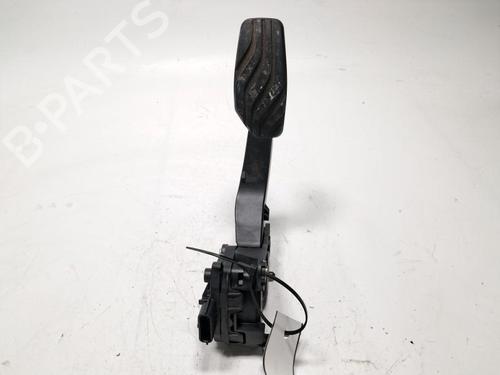 Used Pedal RENAULT CLIO V (B7_) 1.5 Blue dCi 100 (B7AD) (101 hp) 33195857