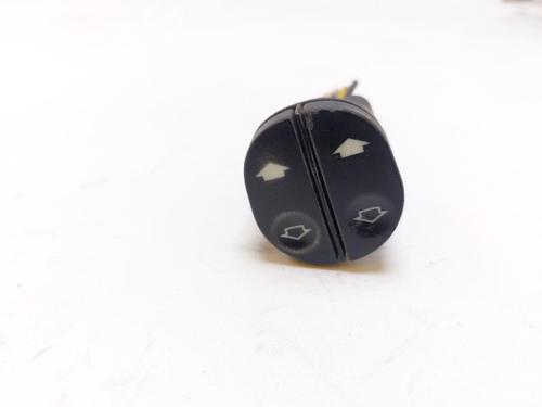 Used Left front window switch FORD FIESTA V (JH_, JD_) 1.4 TDCi (68 hp) 28973803