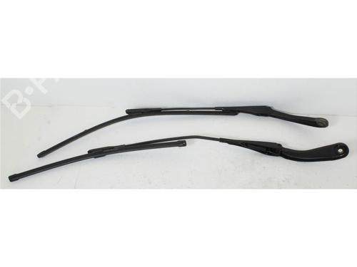 Used Front windshield wiper arm BMW 3 (F30, F80) 320 d (163 hp) 15142319