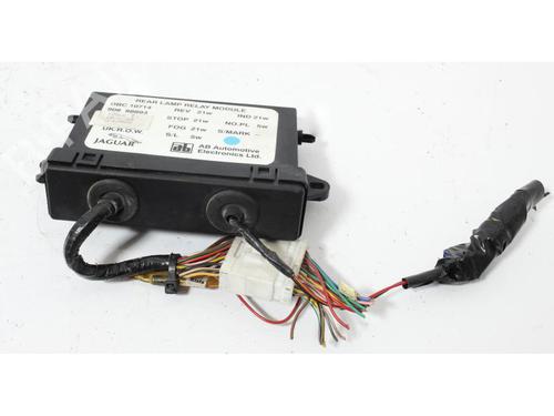 Used Engine control unit (ECU) Engine control unit (ECU) JAGUAR XJ (XJ40, XJ81) 6 3.6 (197 hp) 15147309 15147309