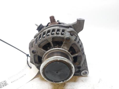 Used Alternator TOYOTA YARIS (_P13_) 1.4 D (NLP130_, NLP130) (90 hp) 30802873