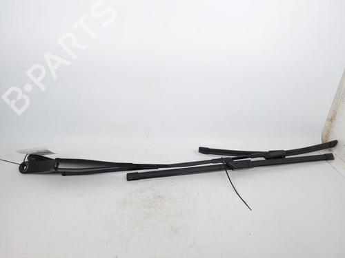 Used Front windshield wiper arm MG MG HS (AS23) 1.5 T (SAS23) (162 hp) 17203395