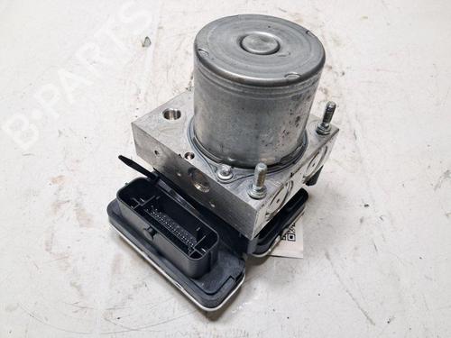 Used ABS pump ABS pump RENAULT CLIO V (B7_) 1.0 SCe 65 (B7MG) (67 hp) 33734506 33734506