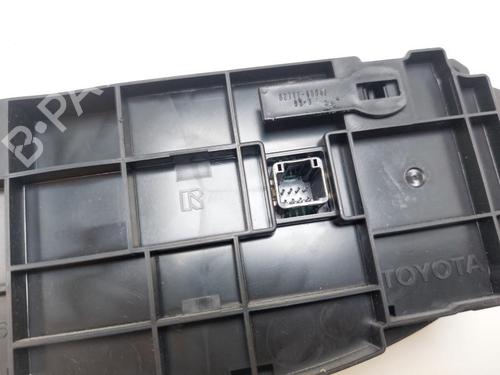 Climate control TOYOTA YARIS (_P13_) 1.5 Hybrid (NHP130_, NHP130) | BP27443011I5 