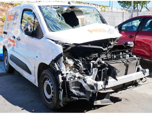 Front left lock TOYOTA PROACE CITY Box Body/MPV (BPZ_) 1.5 D-4D 100 (BPZM) | BP15155771C98