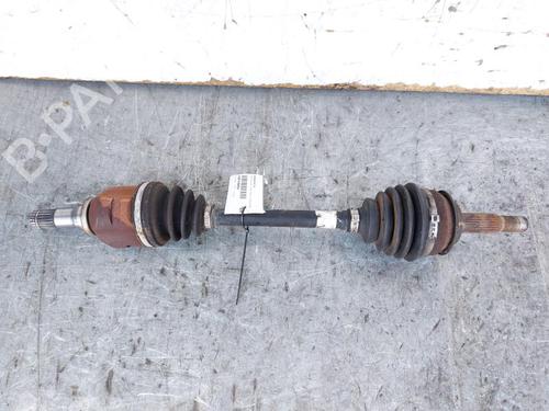 Used Left front driveshaft TOYOTA YARIS (_P13_) 1.5 Hybrid (NHP130_, NHP130) (101 hp) 15264730