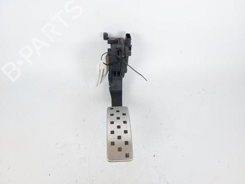 Used Pedal RENAULT CLIO IV (BH_) 1.6 RS Trophy (BHJ4, BHJ6) (220 hp) 15157536