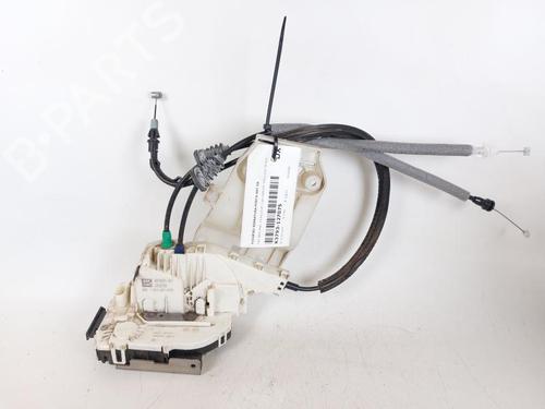 front-right-lock-fiat-500x-334_-2014-23399729 main image