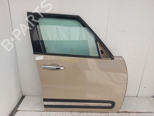 right-front-door-fiat-500l-351_-352_-2012-37259972 main image