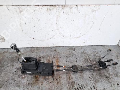 Used Shift knob PEUGEOT 308 II (LB_, LP_, LW_, LH_, L3_) 1.6 BlueHDi 120 (120 hp) 33195442