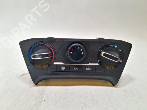 Used Climate control Climate control HYUNDAI i20 II (GB, IB) 1.1 CRDi (75 hp) 40527938 40527938
