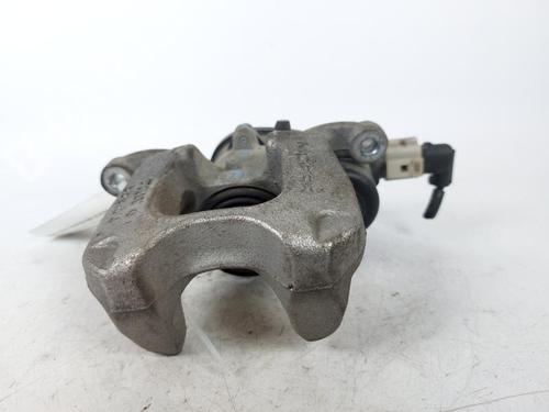 Used Left front brake caliper Left front brake caliper JEEP COMPASS (MP, M6, MV, M7) 2.0 CRD 4x4 (140 hp) 15173037 15173037