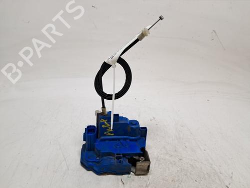 front-right-lock-fiat-500l-351_-352_-2012-37088574 main image