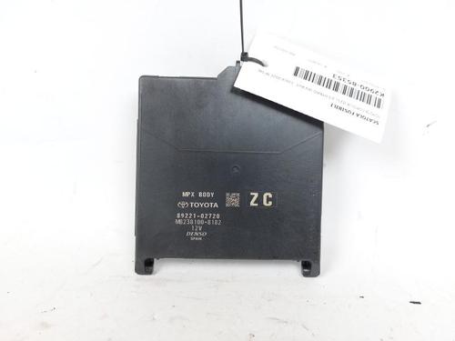 Used Fuse box TOYOTA COROLLA Estate (_E21_) 2.0 Hybrid (MZEH12) (180 hp) 15357673