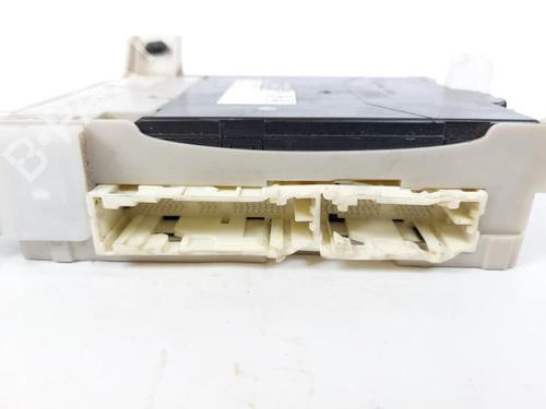 Fuse box TOYOTA YARIS (_P13_) 1.5 Hybrid (NHP130_, NHP130) | BP15264714E1 