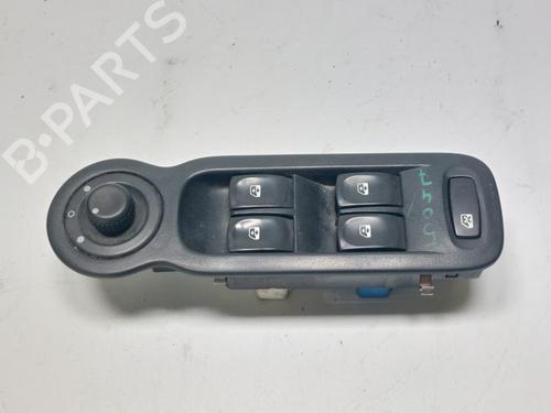 Used Left front window switch Left front window switch RENAULT MODUS / GRAND MODUS (F/JP0_) 1.2 (JP0C, JP0K, FP0C, FP0K, FP0P, JP0P, JP0T) (75 hp) 30455100 30455100