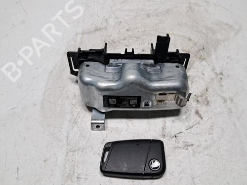 Elektronische module SKODA KAROQ (NU7, ND7) 2.0 TDI (116 hp) 31062915