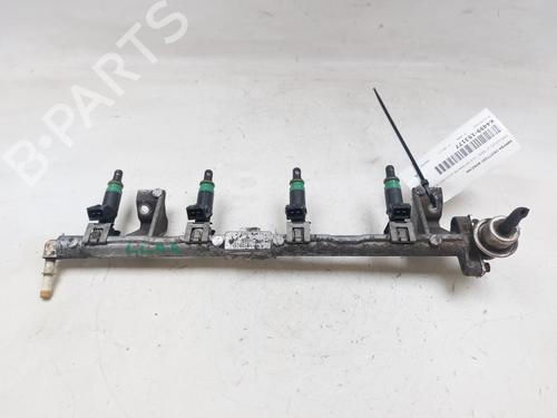 Injecteur FORD FOCUS I (DAW, DBW) 1.6 16V (100 hp) 28487771