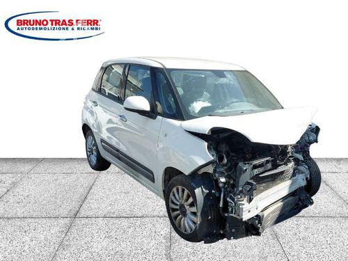 Grille FIAT 500L (351_, 352_) 1.3 D Multijet (199.LYM11, 199.LYM1A) | BP23881324C40