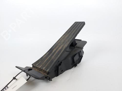 Used Pedal BMW X1 (F48) xDrive 25 e Plug-in-Hybrid (220 hp) 17204326