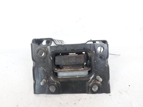 Used Gearbox mount Gearbox mount PEUGEOT 2008 I (CU_) 1.6 BlueHDi 120 (120 hp) 17975293 17975293