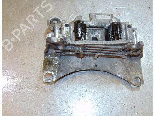 Used Gearbox mount Gearbox mount RENAULT MEGANE III Grandtour (KZ0/1) 1.5 dCi (KZ09, KZ0D, KZ1G, KZ29, KZ14, KZ1W, KZ10, KZ1F,... (110 hp) 15140801 15140801