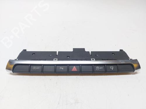 climate-control-audi-a3-limousine-8vs-8vm-2013-2014-2015-2016-2017-2018-2019-2020-2021-30453930 main image