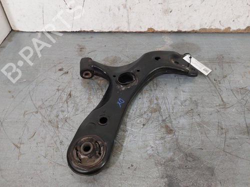 Used Right front suspension arm Right front suspension arm TOYOTA AURIS (_E18_) 1.8 Hybrid (ZWE186_, ZWE186R) (136 hp) 34119070 34119070