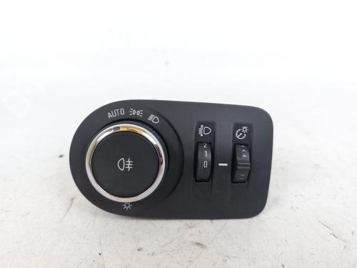Used Switch OPEL CORSA F (P2JO) 1.5 (68) (102 hp) 18252669