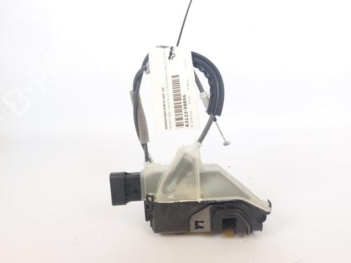 Høyre foran lås PEUGEOT 2008 II (UD_, US_, UY_, UJ_, UR_, UC_) 1.2 PureTech 130 (USHNS, URHNS) (130 hp) 17539909