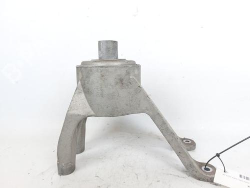 Used Engine mount Engine mount 17740193 17740193