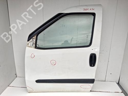 Used Left front door Left front door FIAT DOBLO Cargo (263_) 1.6 D Multijet (263WXD1B, 263WXR1B, 263WXX1B, 263ZXD1B,... (105 hp) 39767104 39767104