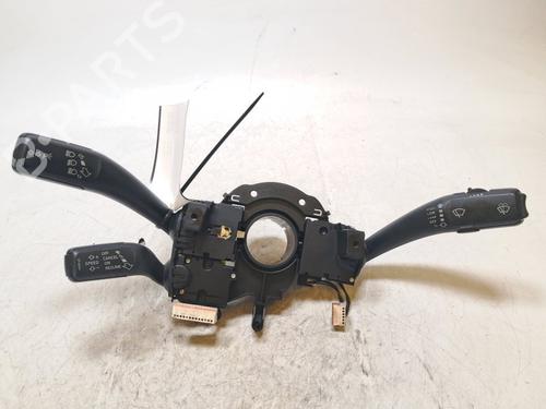 Used Steering column stalk Steering column stalk AUDI A4 B8 (8K2) 2.0 TDI (143 hp) 35782073 35782073