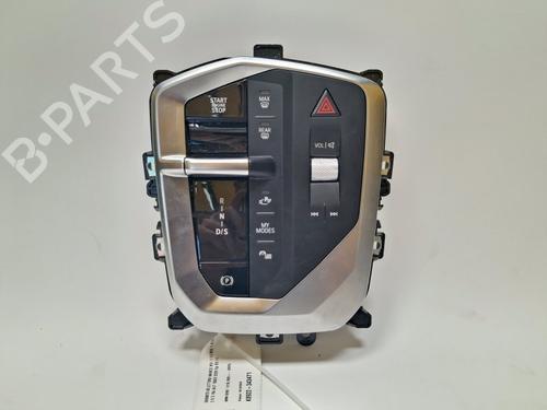 gear-lever-bmw-1-f70-2024-40179116 main image