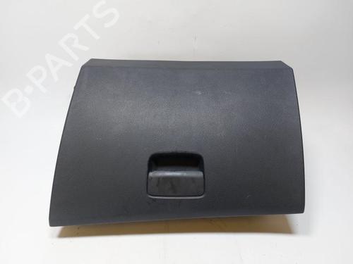 Hanskerom MERCEDES-BENZ A-CLASS (W176) A 200 CDI / d (176.008) (136 hp) 33196490