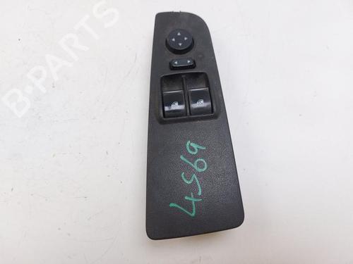 Used Left front window switch FIAT GRANDE PUNTO (199_) 1.3 D Multijet (199.AXD11, 199.AXD1A, 199.AXD1B,... (90 hp) 29056153