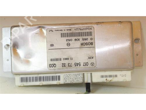 Used Control unit MERCEDES-BENZ C-CLASS (W202) C 200 CDI (202.134) (102 hp) 15143426