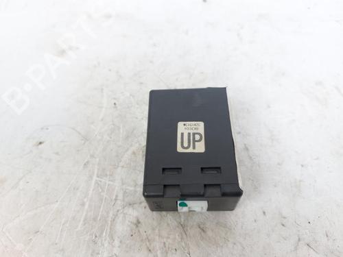 Used Engine control unit (ECU) NISSAN MICRA IV (K13K, K13KK) 1.2 DIG-S (98 hp) 17526614