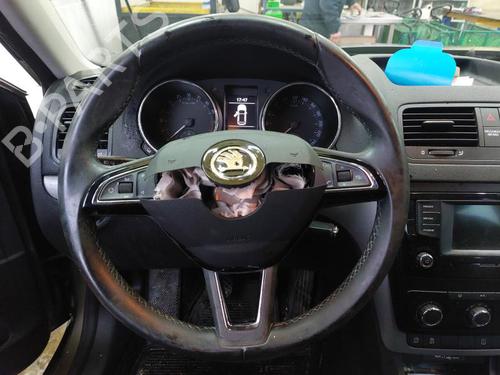 Tailgate lift support SKODA YETI (5L) 2.0 TDI | BP18152472C138 