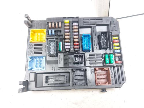 Used Electronic module Electronic module CITROËN C3 III (SX) 1.2 THP 110 (SXHNPS, SXHNZT, SXHNZ6) (110 hp) 28689468 28689468