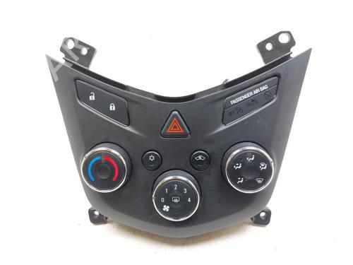 Used Climate control CHEVROLET AVEO Hatchback (T300) 1.2 LPG (86 hp) 25249842