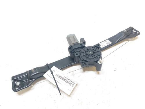 Vindusheismekanisme venstre foran FIAT GRANDE PUNTO (199_) 1.2 (65 hp) 30802063