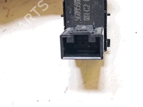 Left front window switch SKODA KAROQ (NU7, ND7) 2.0 TDI | BP31062840I27 - Image 4