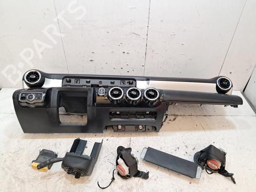 Used Airbag Kit Airbag Kit MERCEDES-BENZ CLA Shooting Brake (X118) CLA 180 (118.684) (136 hp) 33195938 33195938