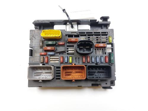 Used Fuse box PEUGEOT 3008 I MPV (0U_) 1.6 HDi (109 hp) 28721259