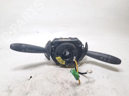 Comutador piscas / escovas Comutador piscas / escovas FIAT PANDA (169_) 1.2 LPG (169.AXB1A) (60 hp) 36353157 36353157