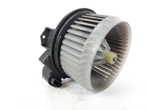 Used Heater blower motor Heater blower motor TOYOTA YARIS (_P13_) 1.5 Hybrid (NHP130_, NHP130) (101 hp) 15264716 15264716